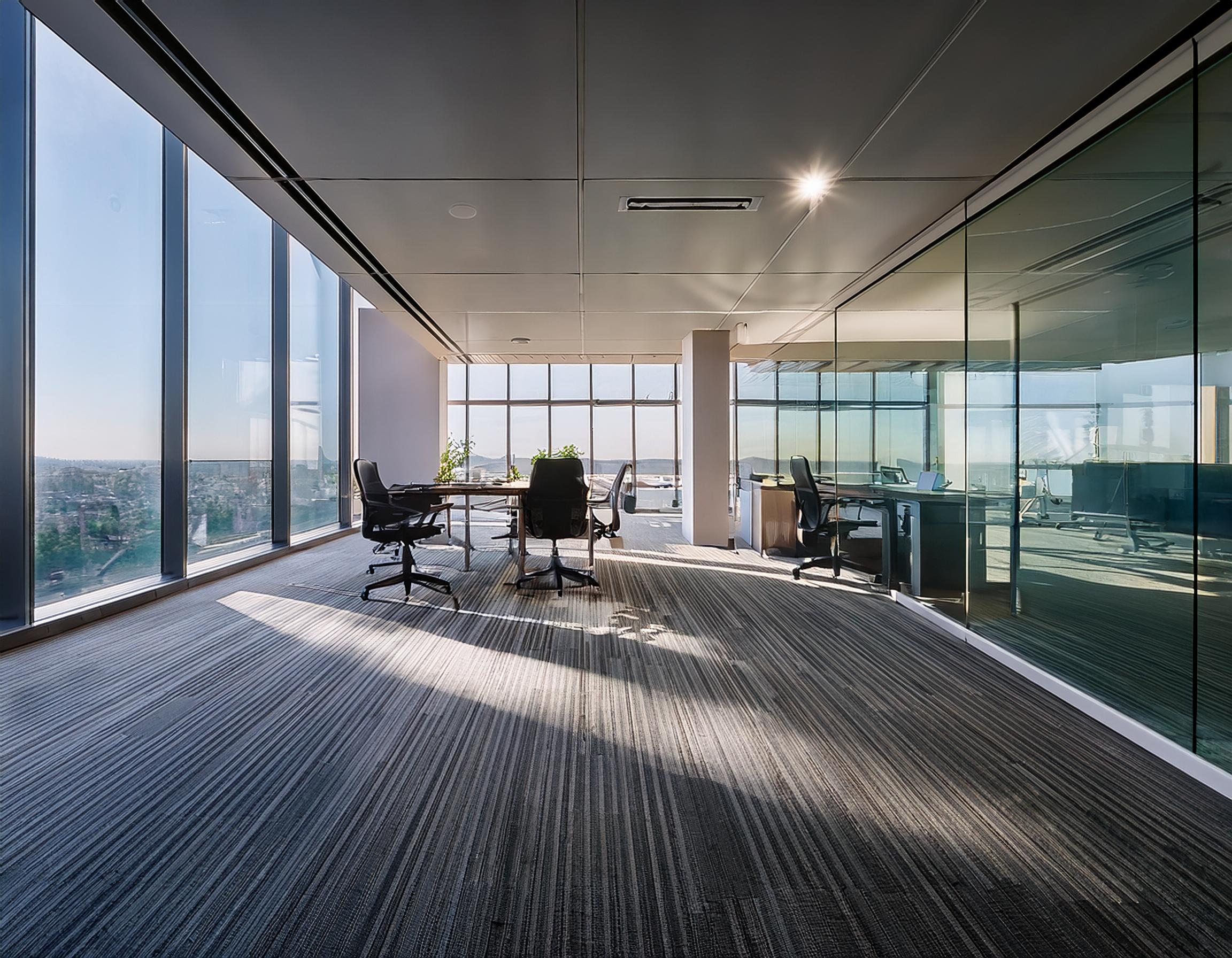 Elegante Büroräume mit klassischem Interieur